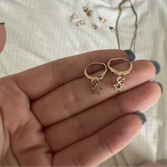 Contemporary Gold Jewelry Bundle - Picture 2 of 8